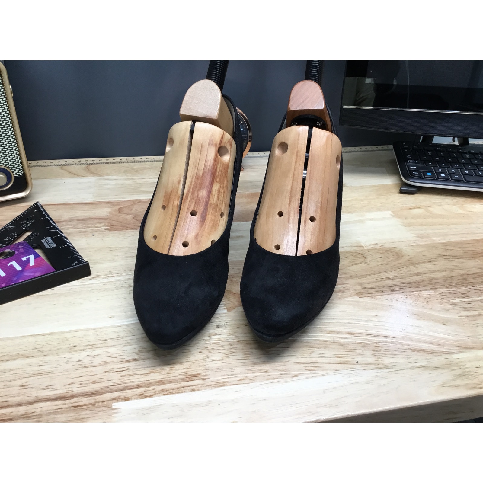 Paul Green Flats Women's Us 8.5 Black Suede Stiletto Heel Slip-On Comfort Shoes